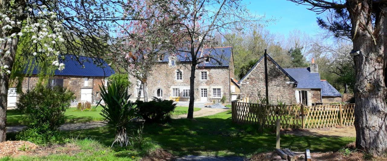 Le Manoir Des Haies Spa Les Champs-Geraux Luaran gambar