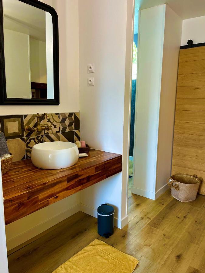 Le Manoir Des Haies Spa Les Champs-Geraux Luaran gambar